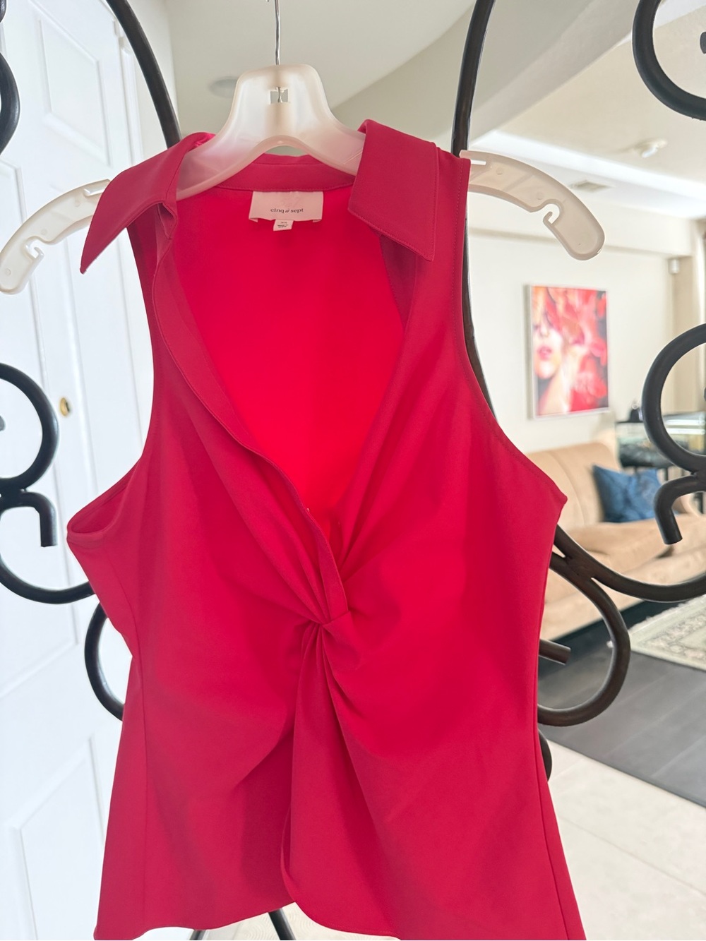 Alice + Olivia Sleeveless Twist-Front Red Collared Top
